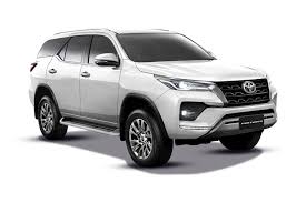 Toyota Crysta OR Similar